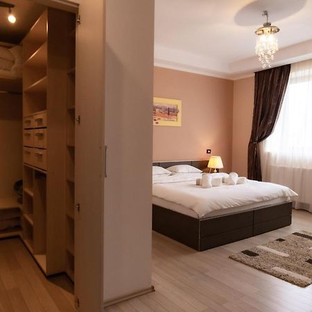 Db Apt - Comfort And Space In The Heart Of Old Town Apartment Brașov Exterior foto
