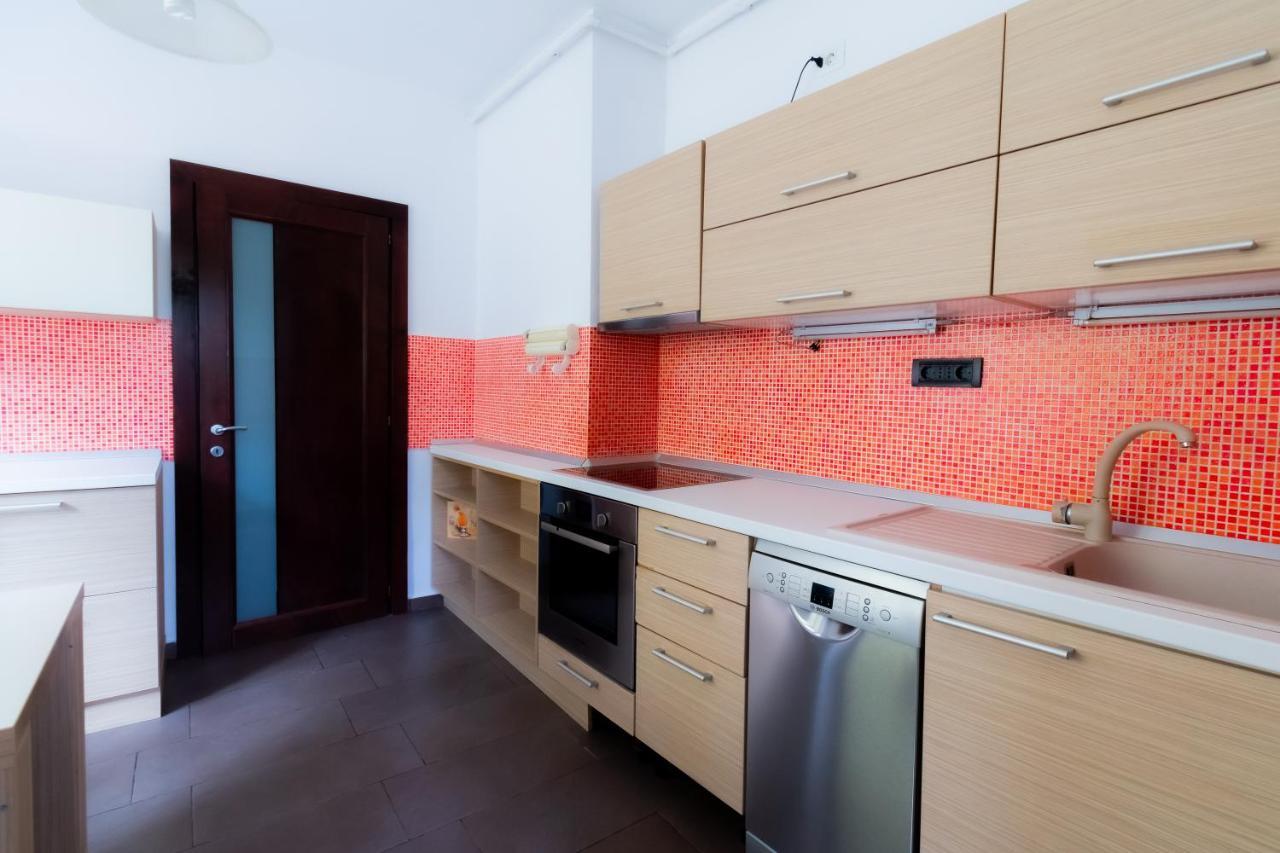 Db Apt - Comfort And Space In The Heart Of Old Town Apartment Brașov Exterior foto